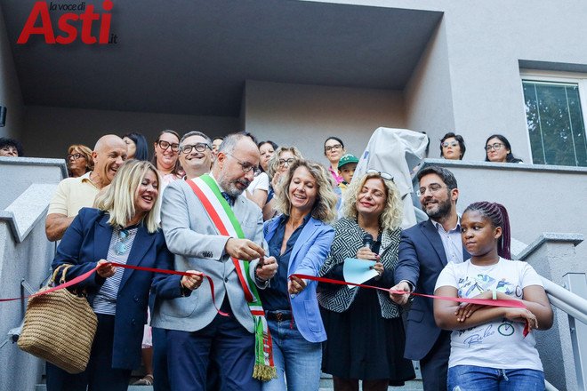 L'inaugurazione della scuola (MerfePhoto) L'inaugurazione della scuola (MerfePhoto)