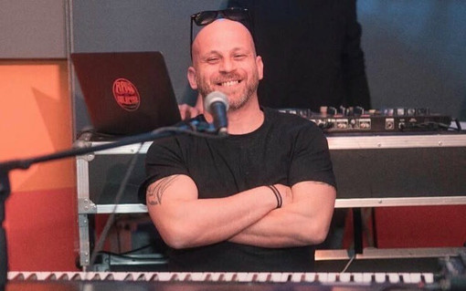 Renato Esposito debutta nella narrativa con “Ventimila parole” Renato Esposito debutta nella narrativa con “Ventimila parole”