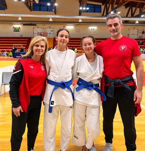 le due atlete con i tecnici Cristina Cirillo e Lorenzo Aloise