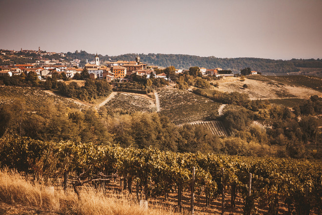 Cantina Tre Secoli, eccellenza DOCG che parla astigiano