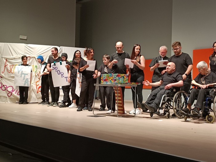 Grande successo per “Immaginiamo che…” della Cooperativa Nuovi Orizzonti: teatro, diritti e inclusione Grande successo per “Immaginiamo che…” della Cooperativa Nuovi Orizzonti: teatro, diritti e inclusione