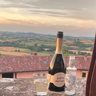 Pizza gourmet e cocktail Asti Docg: il debutto di “Asti Remix It!” sulla terrazza panoramica di Àlea Pizza gourmet e cocktail Asti Docg: il debutto di “Asti Remix It!” sulla terrazza panoramica di Àlea