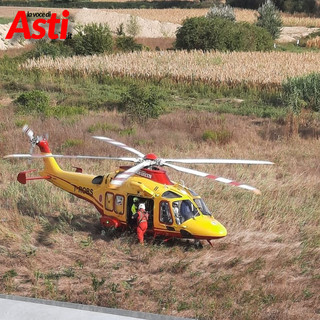 Incidente mortale sulla tangenziale di corso Savona verso l'autostrada. Sul posto anche l'elisoccorso