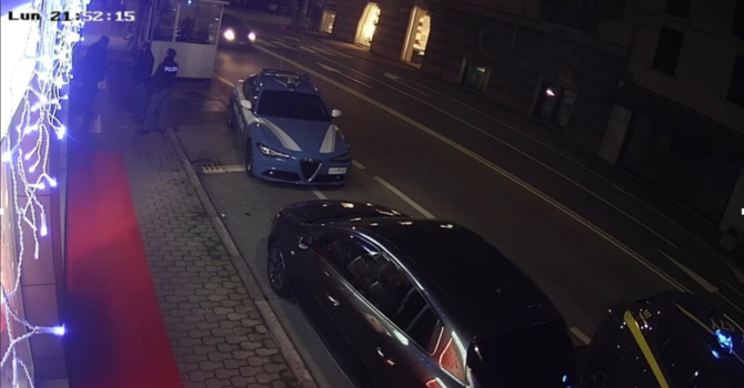 Tentato furto "in prima serata", ladri messi in fuga dall'allarme