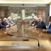 Il tavolo d'incontro Il tavolo d'incontro