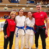 le due atlete con i tecnici Cristina Cirillo e Lorenzo Aloise le due atlete con i tecnici Cristina Cirillo e Lorenzo Aloise