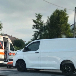 Viabilità paralizzata in corso Casale per un incidente tra moto e furgone