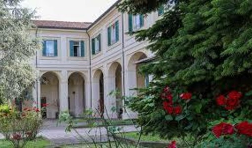 Auser Alessandria-Asti, assemblea annuale dei delegati: in mostra oltre 40 vetture del Filo d’Argento