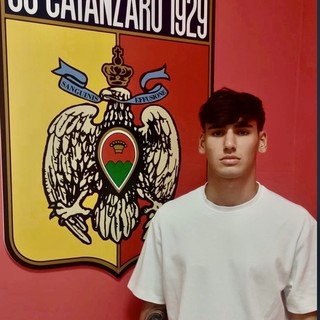 Manuel Ribellino (difensore classe 2009), vestirà la maglia del Catanzaro dopo le ultime due stagioni con quella dell’Asti