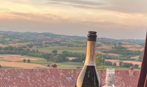 Pizza gourmet e cocktail Asti Docg: il debutto di “Asti Remix It!” sulla terrazza panoramica di Àlea Pizza gourmet e cocktail Asti Docg: il debutto di “Asti Remix It!” sulla terrazza panoramica di Àlea