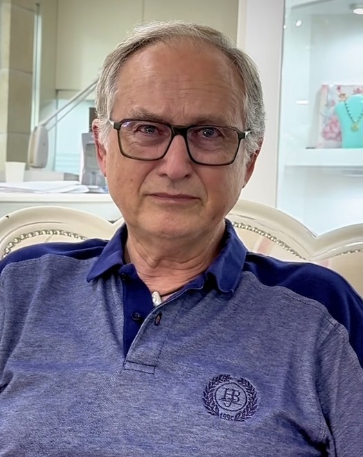 Mario Roggero, ha compiuto 72 anni lo scorso 5 maggio