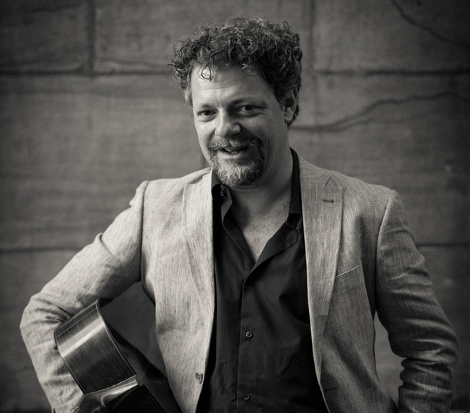 Chitarra da star al Foro Boario, domenica il concerto di Alessio Nebiolo