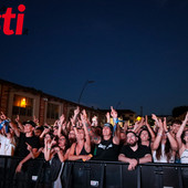 Folto pubblico al concerto di Fedez (MerfePhoto) Folto pubblico al concerto di Fedez (MerfePhoto)