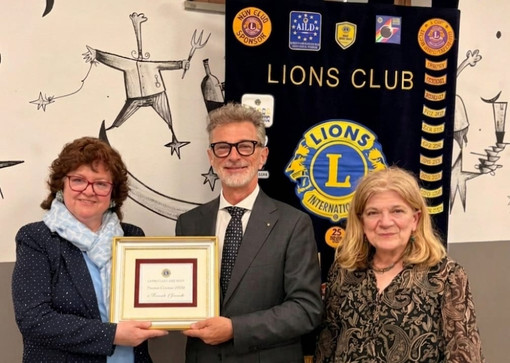 Musica e cittadinanza attiva, Fernanda Saravalli riceve il Premio Civitas Lions Club Asti Host