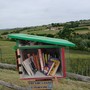 Novello porta i libri nelle frazioni: a Bergera nasce una nuova casetta della lettura