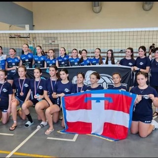 In foto: le ragazze del Volley PGS Castagnole delle Lanze