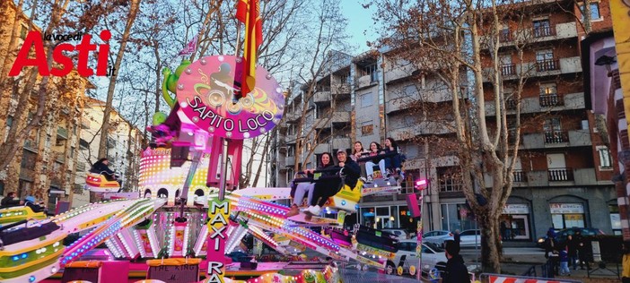 Dal 1° all'11 maggio torna il Luna park di San Secondo (MerfePhoto)