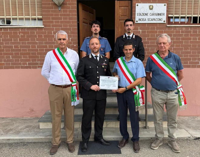 Carabinieri, il capitano Lorenzo Conti saluta la Compagnia di Canelli dopo quattro anni Carabinieri, il capitano Lorenzo Conti saluta la Compagnia di Canelli dopo quattro anni