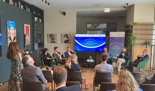 Maculopatia, da Piemonte e Lombardia un nuovo modello di governance tra innovazione e sostenibilità Maculopatia, da Piemonte e Lombardia un nuovo modello di governance tra innovazione e sostenibilità