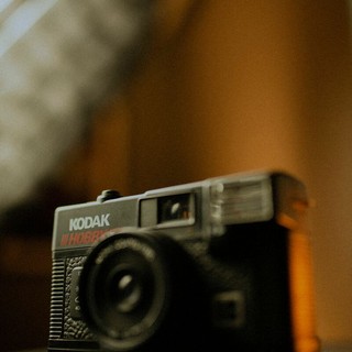 Brand nostalgici che si reinventano: quando il classico diventa nuovo