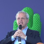 Festival della Tv, Enrico Mentana non cambia idea su Gaza: "Un massacro ingiustificabile, ma il genocidio è un'altra cosa" [VIDEO]