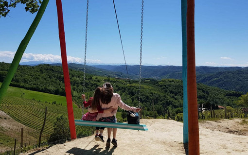 Una poetica immagine (risalente al maggio 2021 e tratta dal profilo facebook della donna) di madre e figlia