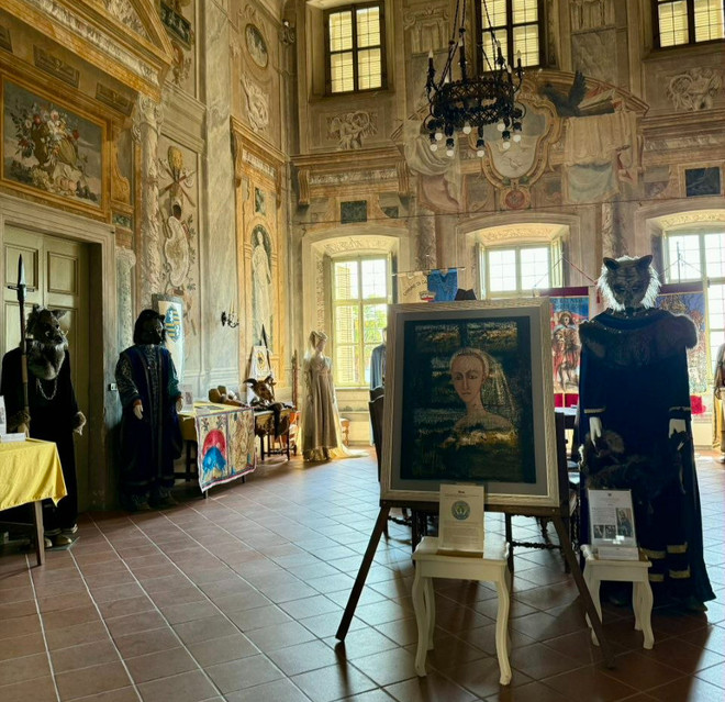 Nel castello di Castell'Alfero si scoprono i segreti del Palio, inaugurata la mostra tra allegoria e araldica