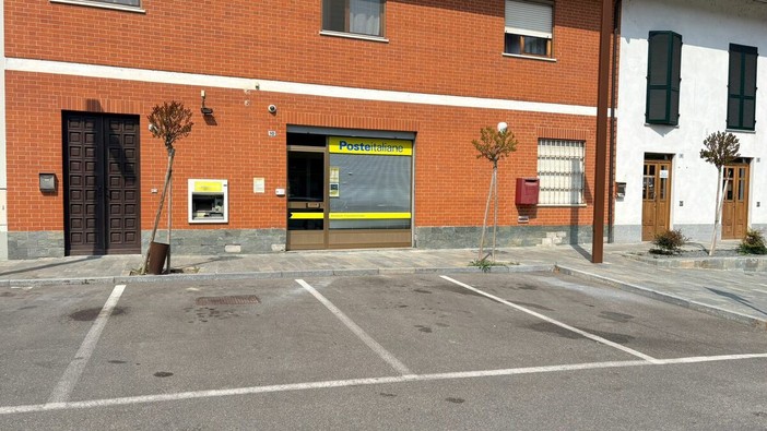 Riapre l'ufficio postale di Mombercelli: con il progetto Polis arrivano i servizi della pubblica amministrazione