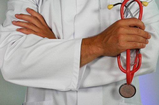 Il nuovo piano sanitario del Piemonte: meno burocrazia e più fondi ai medici di base