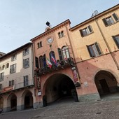 Il municipio di Alba Il municipio di Alba