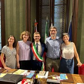La consigliera Maria Cristina Galeasso (prima a sinistra) insieme all'assessora Donatella Croce, il sindaco Alberto Gatto e i consiglieri Fabio Tripaldi e Martina Amisano La consigliera Maria Cristina Galeasso (prima a sinistra) insieme all'assessora Donatella Croce, il sindaco Alberto Gatto e i consiglieri Fabio Tripaldi e Martina Amisano