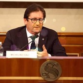 Michelino Davico quando era sottosegretario agli Interni a fianco di Maroni