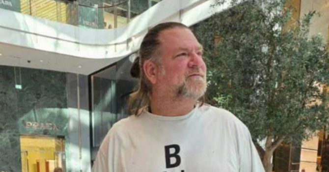 Una delle immagini postate sui social da Grubl Una delle immagini postate sui social da Grubl