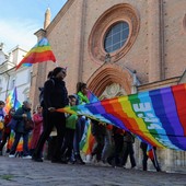 Una recente manifestazione per la pace di Welcoming Asti (Merphefoto)