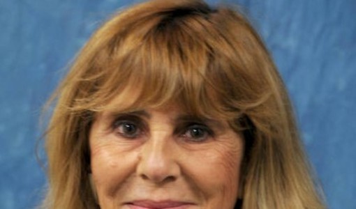 Mirella Serrri, protagonista dell'incontro nel corso del quale dialogherà con Mario Renosio Mirella Serrri, protagonista dell'incontro nel corso del quale dialogherà con Mario Renosio