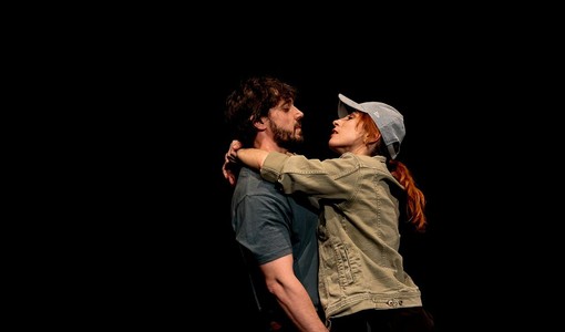 Strindberg si reinventa sul lago e un uomo senza parole sfida il mondo: serata di prime nazionali ad Asti Teatro Strindberg si reinventa sul lago e un uomo senza parole sfida il mondo: serata di prime nazionali ad Asti Teatro