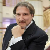 Il tenore Massimiliano Pisapia Il tenore Massimiliano Pisapia