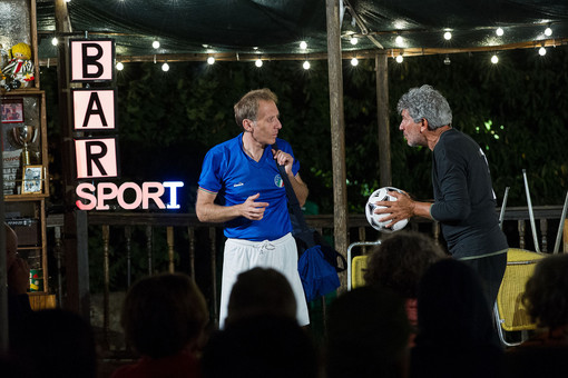 Il calcio come specchio della vita nello spettacolo &quot;Notti magiche&quot;