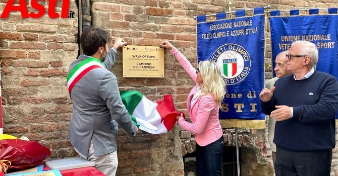 L'inaugurazione della targa del "Cammino dei Campioni"