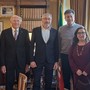 I neo Maestri del Lavoro con il prefetto Claudio Ventrice (in maglione grigio)