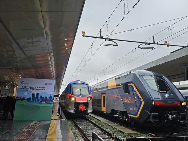 Trasporto pubblico: dal primo settembre l'abbonamento trimestrale illimitato anche sui treni regionali. Più flessibilità per famiglie, studenti e pendolari Trasporto pubblico: dal primo settembre l'abbonamento trimestrale illimitato anche sui treni regionali. Più flessibilità per famiglie, studenti e pendolari