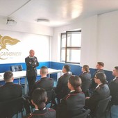 Il colonnello Di Niso con i nuovi arrivi al Comando provinciale dell'Arma