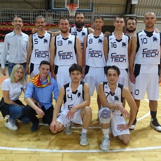 Le 2 formazioni finaliste del 20° Torneo dei Borghi di Basket e Andrea Rasero di Tanaro autore del primo canestro dell'edizione 2023