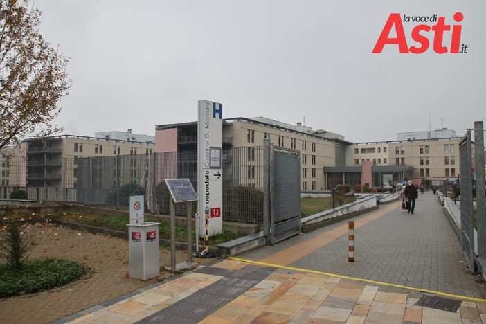 Sanità astigiana: Ginecologia accorpata a Chirurgia in agosto. Isnardi (PD): “Nuova riduzione dei servizi?”
