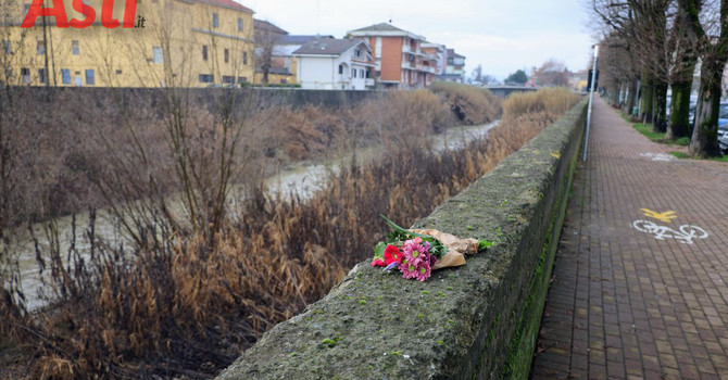 Fiori sul luogo del delitto (MerfePhoto)