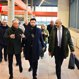 L'assessore Riboldi con il dg dell'Asl At Gorgoni durante l'open day