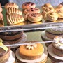 Un'immagine dei &quot;dolci in miniatura&quot;, esteticamente perfetti, realizzati da Anna Rosa Nicola per il presepe