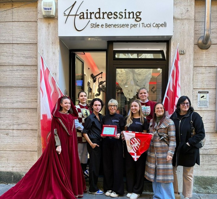 Il premio "Vetrina del Santo 2025" è andato a Hairdressing Il premio "Vetrina del Santo 2025" è andato a Hairdressing