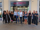 In foto: l'inaugurazione del negozio