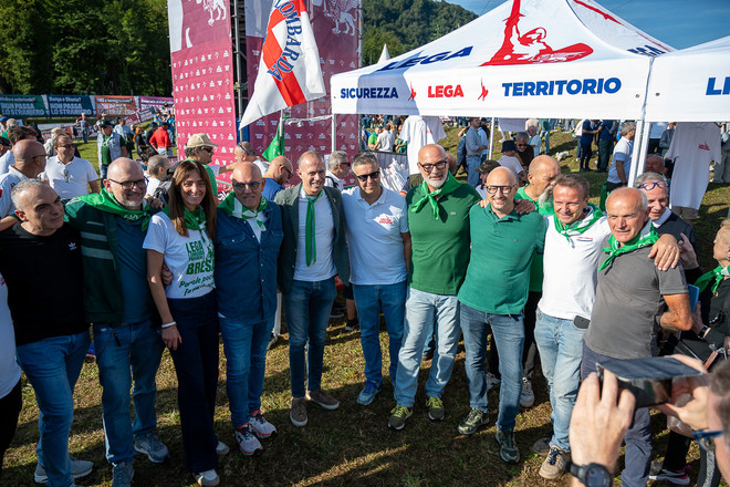 La Lega riunita a Pontida (foto di Alessandro Galbiati)